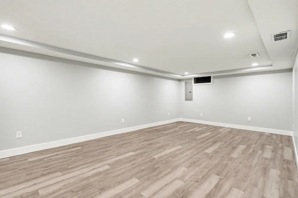 6571 W Johnson Road La Porte, IN 46350