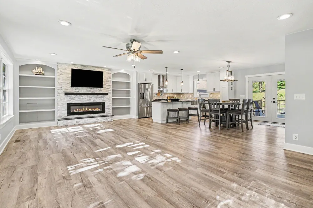 6571 W Johnson Road La Porte, IN 46350