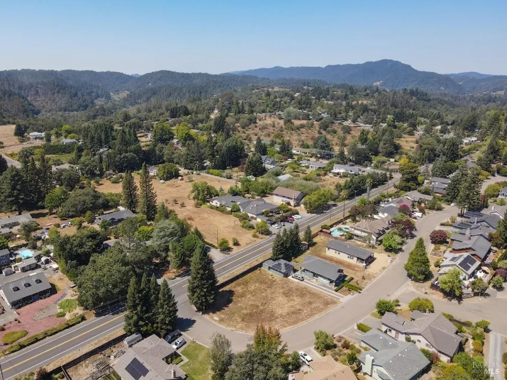 8021 Speer Ranch Road Forestville, CA 95436