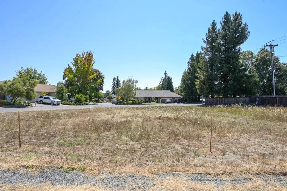 8021 Speer Ranch Road Forestville, CA 95436