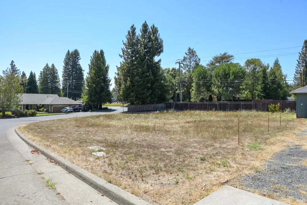 8021 Speer Ranch Road Forestville, CA 95436