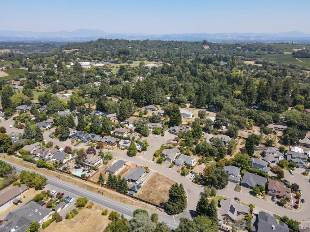 8021 Speer Ranch Road Forestville, CA 95436