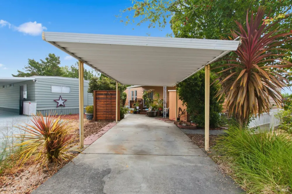 25 Benicia Way Sonoma, CA 95476