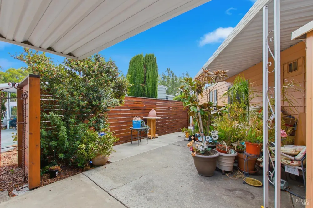 25 Benicia Way Sonoma, CA 95476