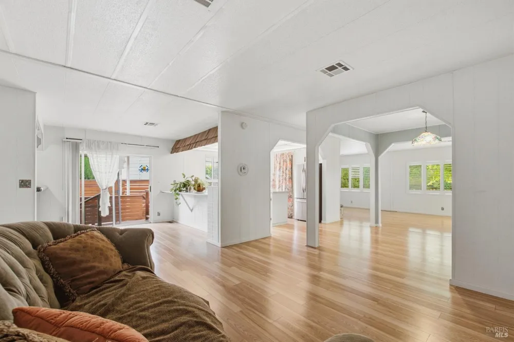 25 Benicia Way Sonoma, CA 95476