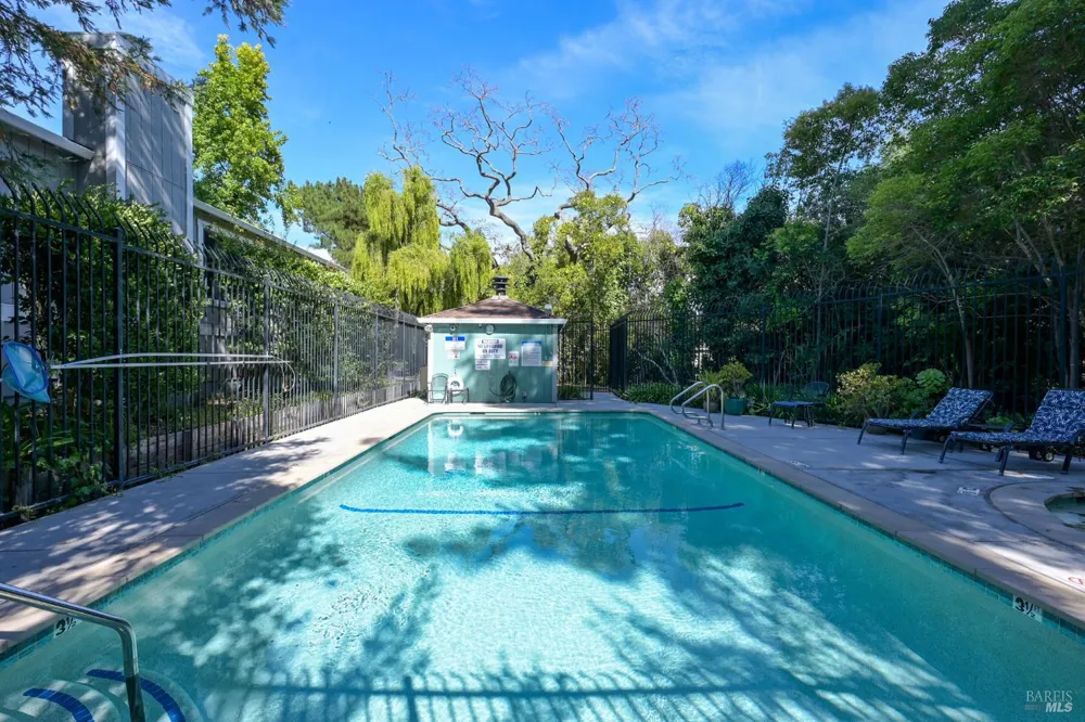 377 Silvio Lane Novato, CA 94947