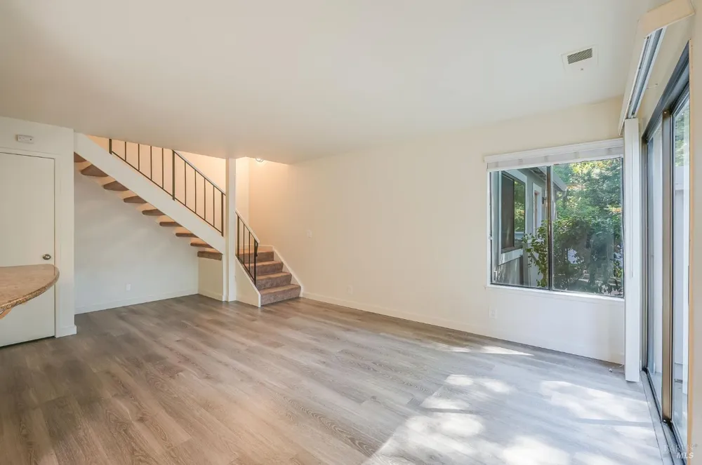 377 Silvio Lane Novato, CA 94947