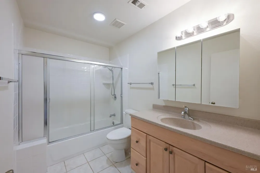 377 Silvio Lane Novato, CA 94947