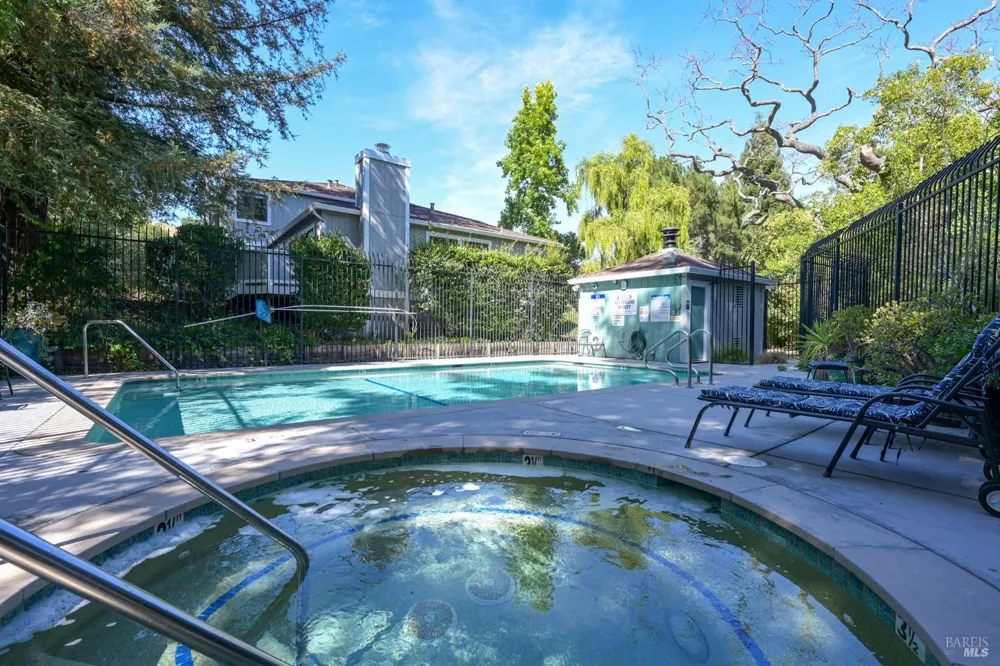377 Silvio Lane Novato, CA 94947