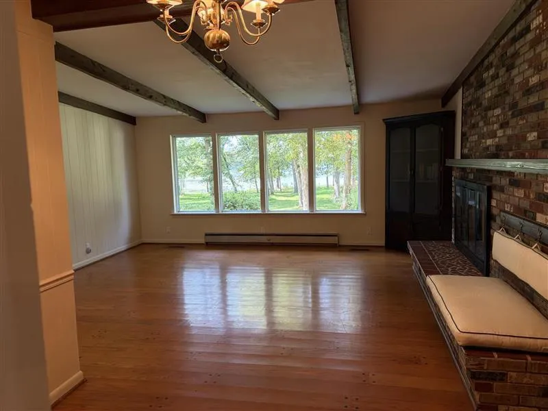 2211 Gold Point Hixson, TN 37343
