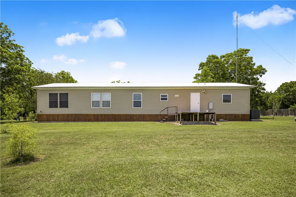 4516 Fm 1090 Port Lavaca, TX 77979