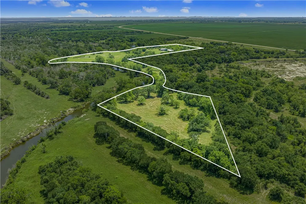 4516 Fm 1090 Port Lavaca, TX 77979