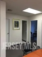 1967 Oak Tree Road Edison, NJ 08820