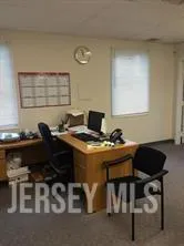 1967 Oak Tree Road Edison, NJ 08820