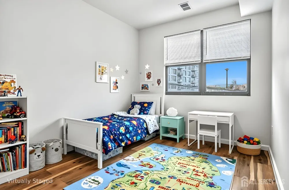 9017 Riverside Place North Bergen, NJ 0747