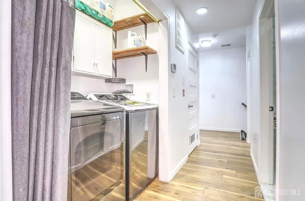 9017 Riverside Place North Bergen, NJ 0747