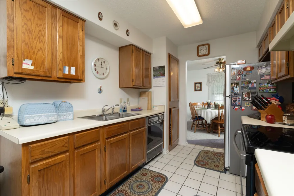 1309 Mercedes Street Benbrook, TX 76126
