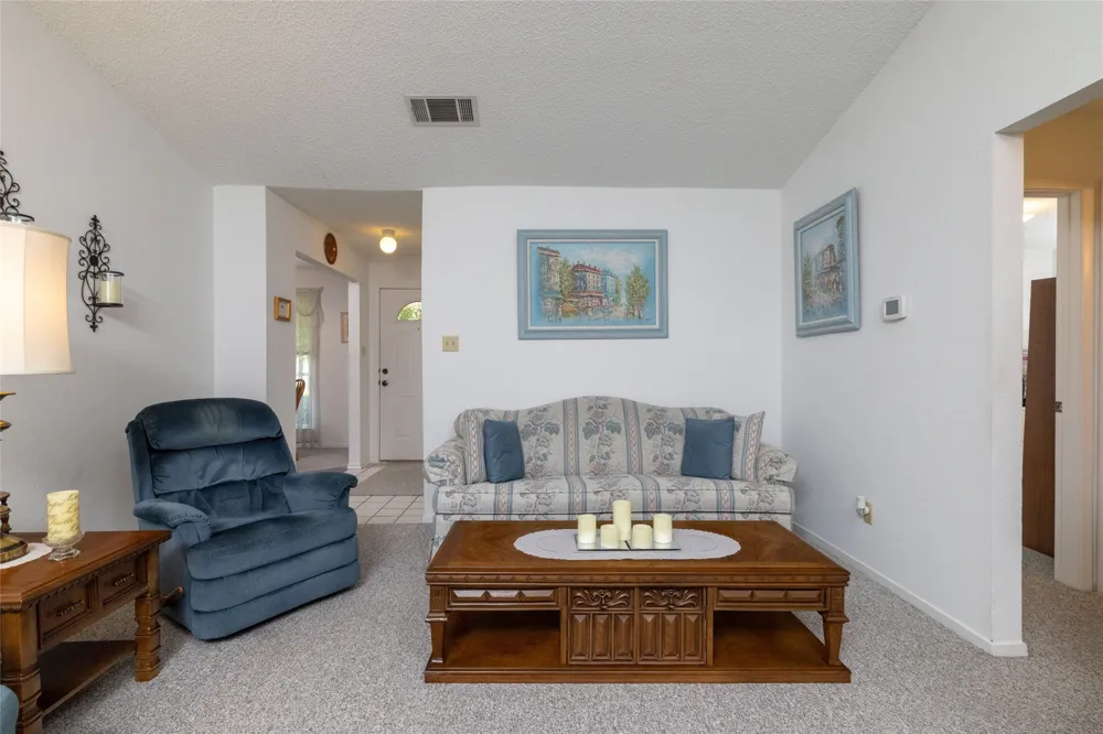 1309 Mercedes Street Benbrook, TX 76126