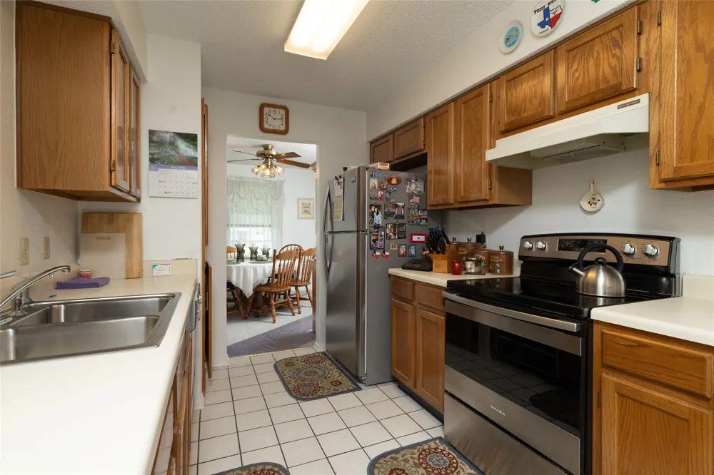 1309 Mercedes Street Benbrook, TX 76126