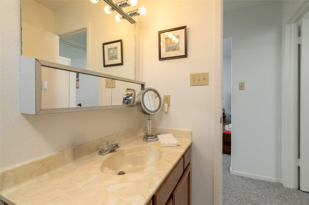 1309 Mercedes Street Benbrook, TX 76126