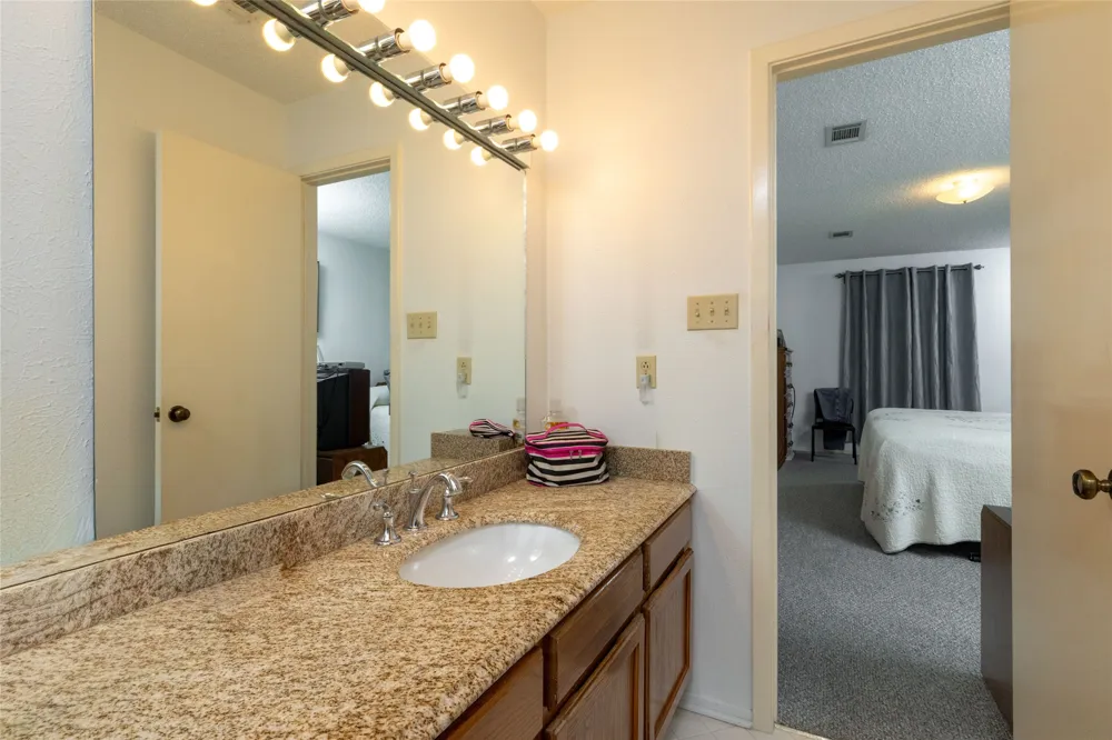 1309 Mercedes Street Benbrook, TX 76126