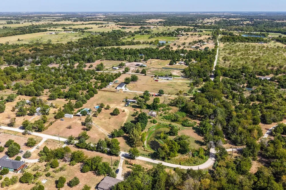 12706 County Road 4027 Kemp, TX 75143