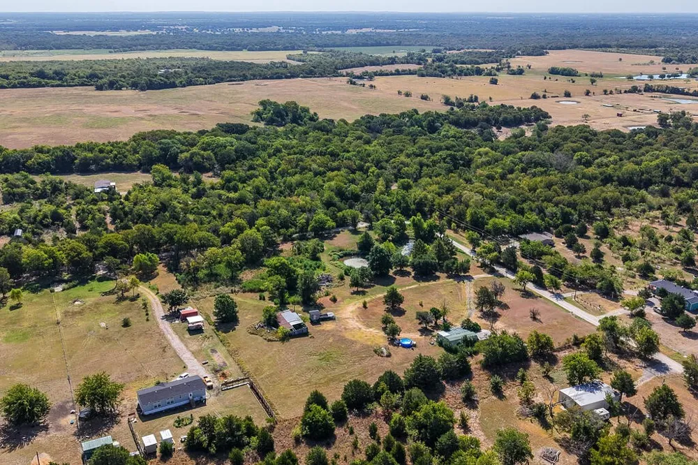 12706 County Road 4027 Kemp, TX 75143
