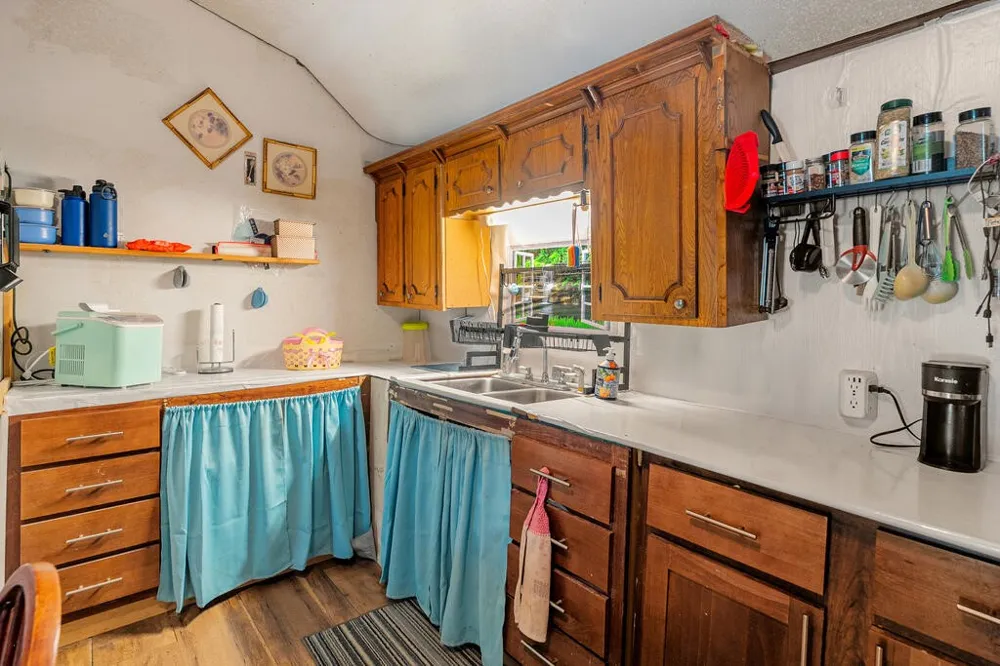 12706 County Road 4027 Kemp, TX 75143