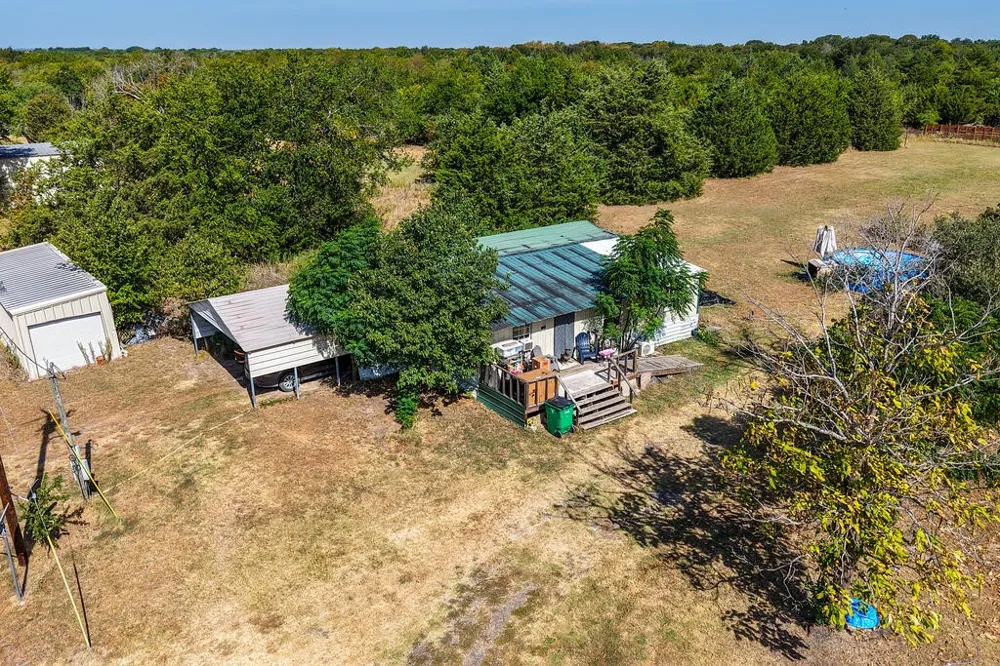 12706 County Road 4027 Kemp, TX 75143