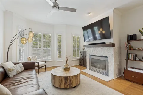 2902 State Street #22