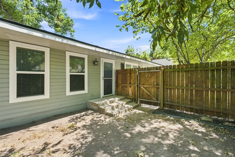 110 S Marable Street West, TX 76691