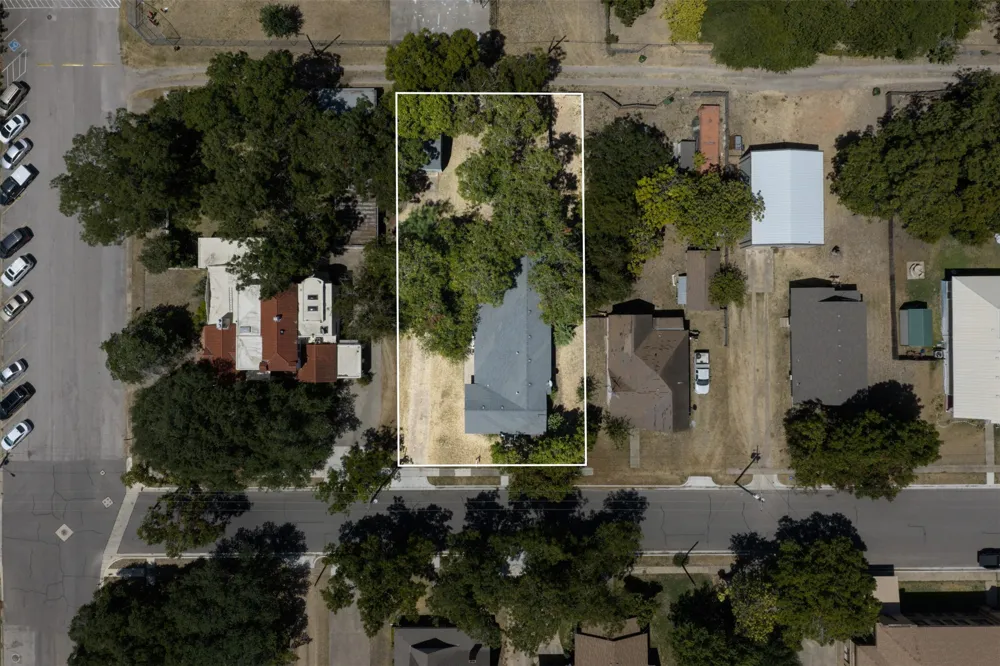110 S Marable Street West, TX 76691