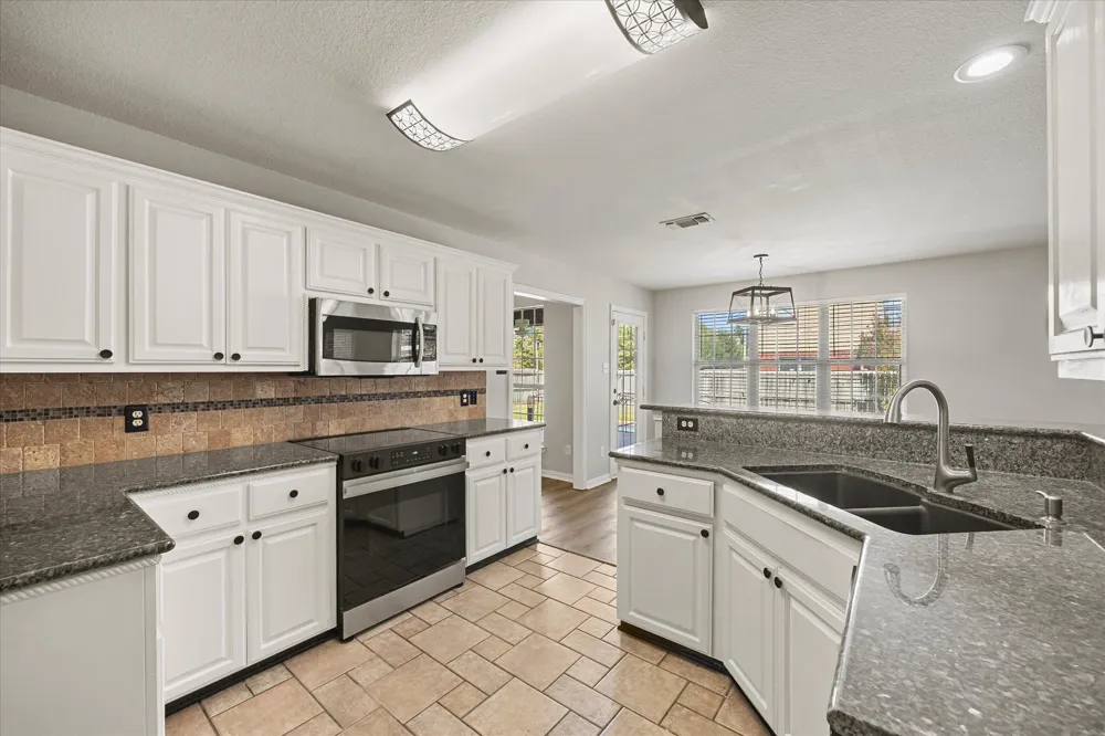 6905 Drew Court Greenville, TX 75402