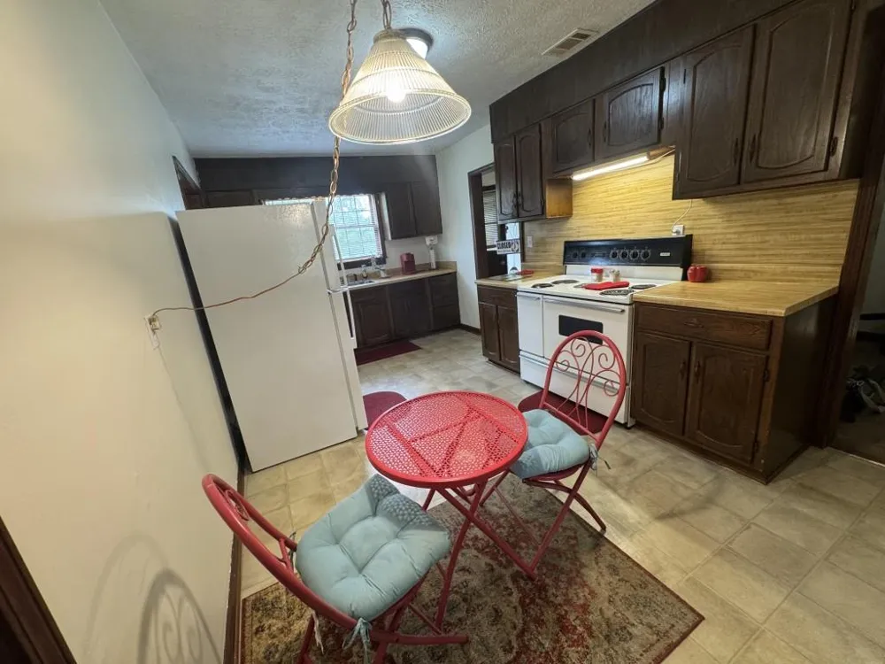 195 PINE VALLEY ROAD Hiram, GA 30141