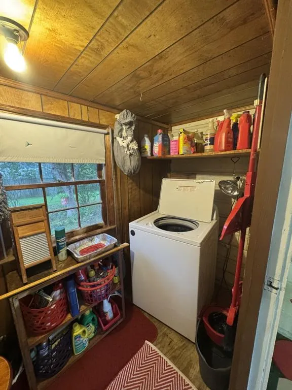 195 PINE VALLEY ROAD Hiram, GA 30141