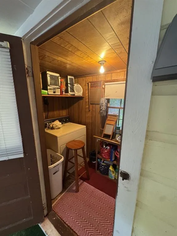 195 PINE VALLEY ROAD Hiram, GA 30141