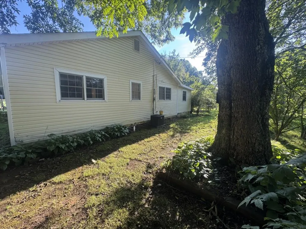 195 PINE VALLEY ROAD Hiram, GA 30141