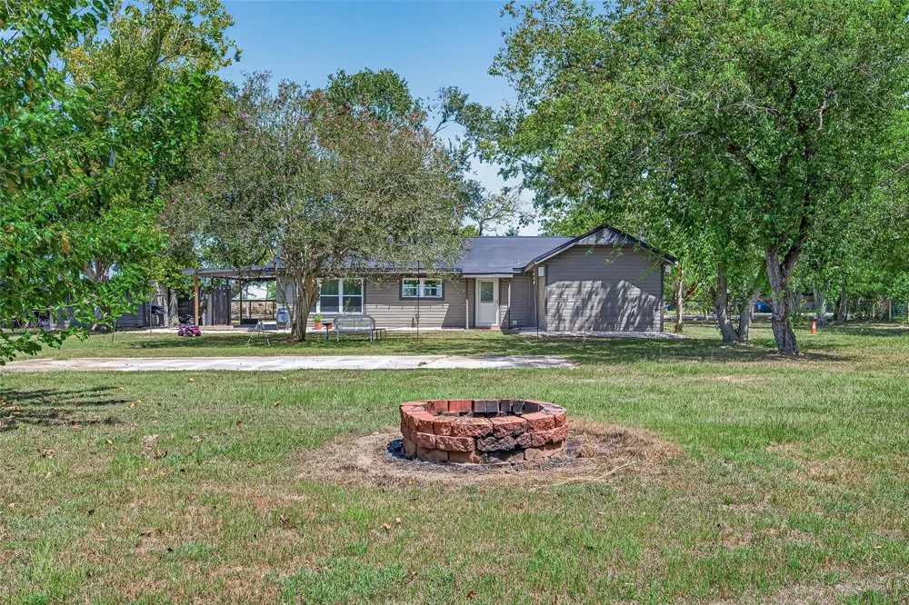 4703 Garvie Lane Brookshire, TX 77423