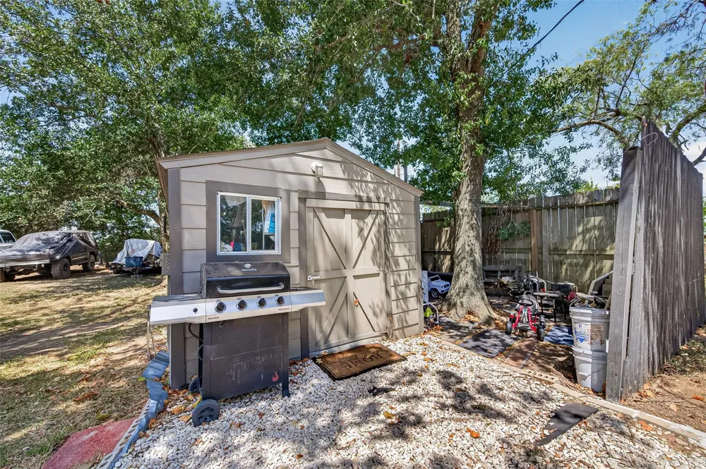 4703 Garvie Lane Brookshire, TX 77423
