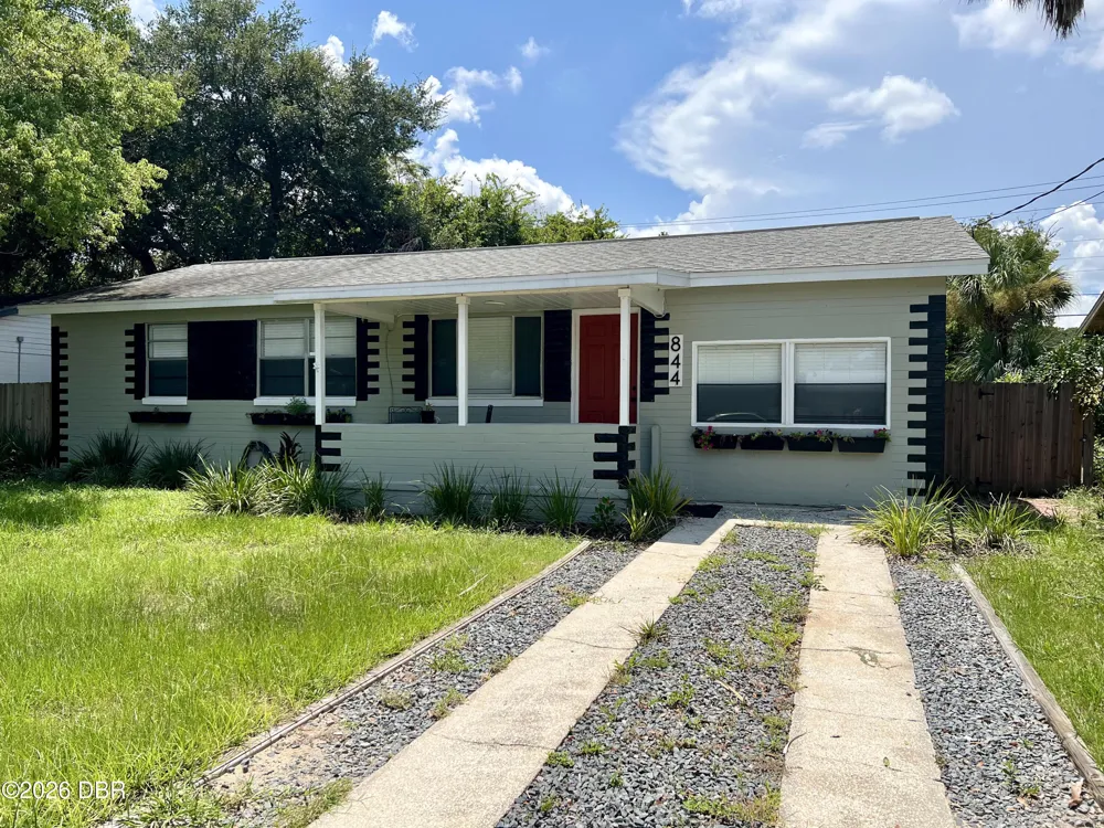 844 Essex Road Daytona Beach, FL 32117