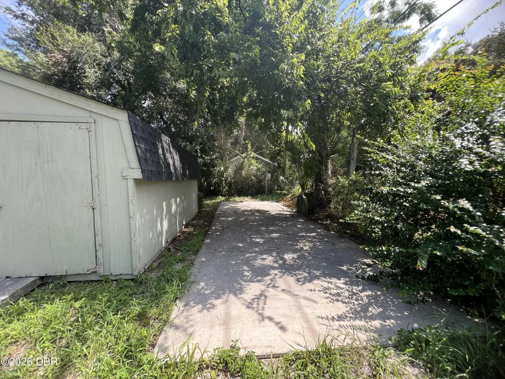 844 Essex Road Daytona Beach, FL 32117