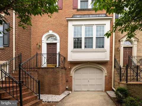 2155 WOLFTRAP COURT