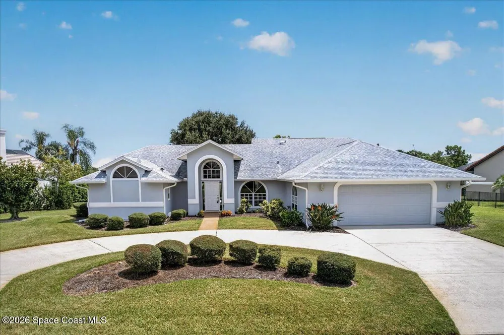 569 Spring Lake Drive Melbourne, FL 32940