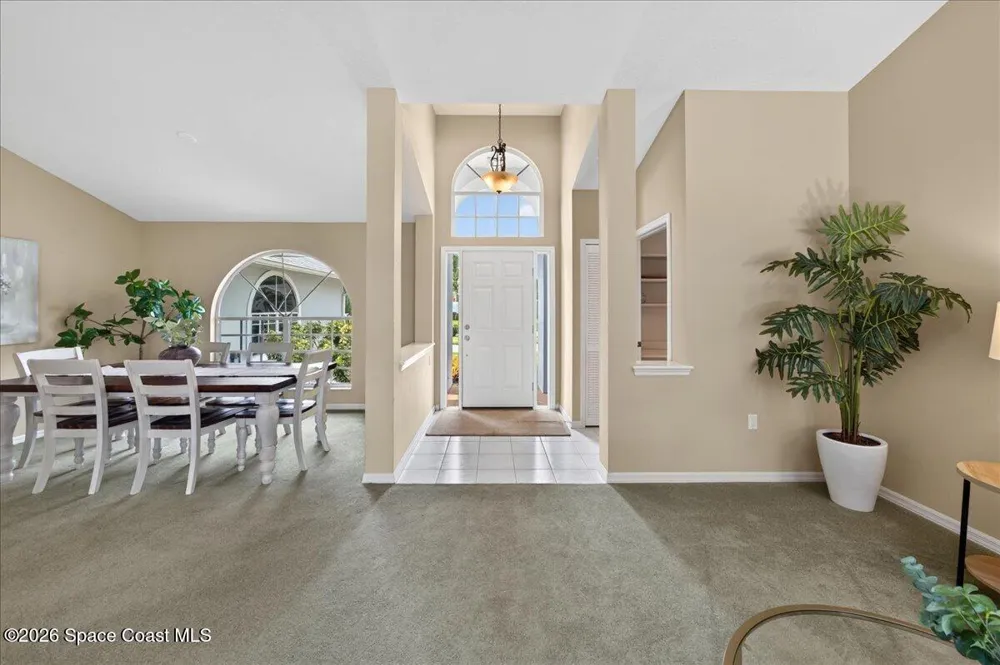 569 Spring Lake Drive Melbourne, FL 32940