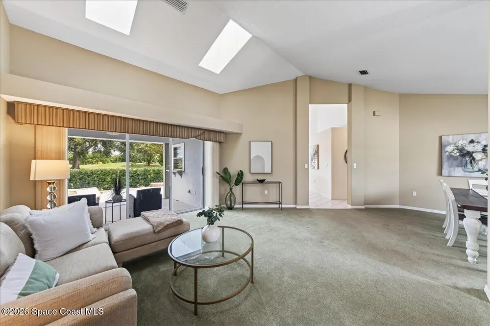 569 Spring Lake Drive Melbourne, FL 32940