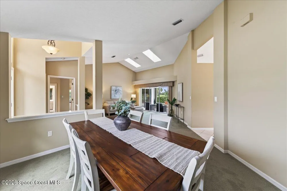 569 Spring Lake Drive Melbourne, FL 32940