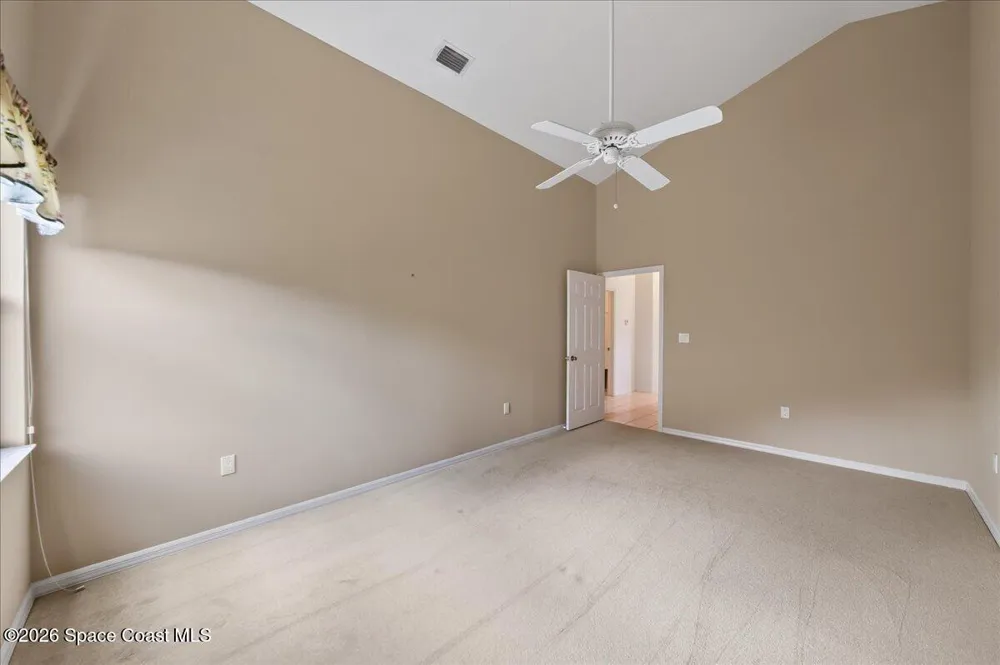 569 Spring Lake Drive Melbourne, FL 32940
