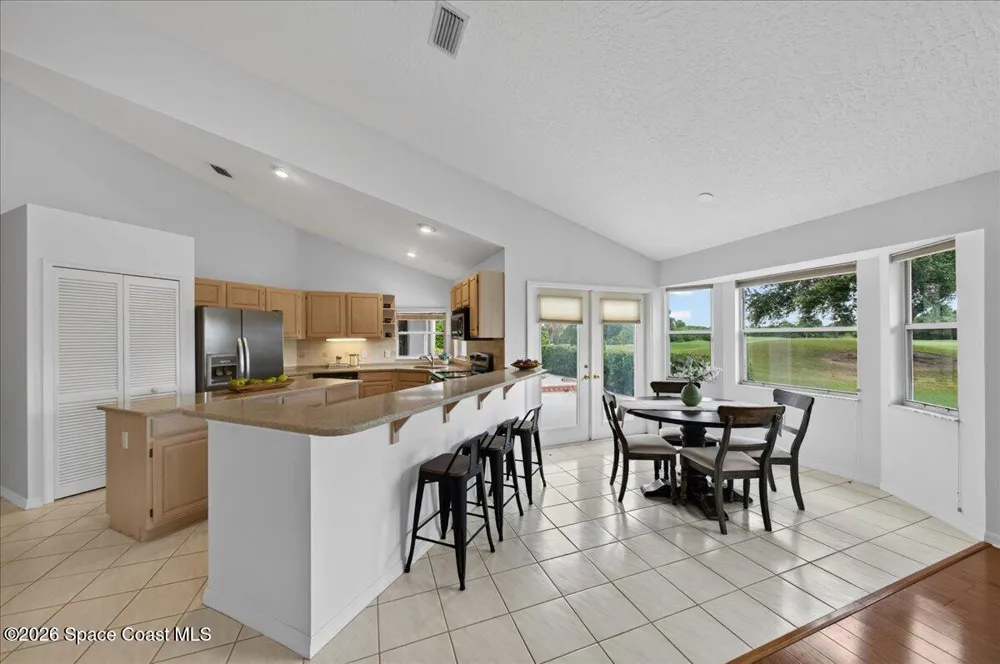 569 Spring Lake Drive Melbourne, FL 32940