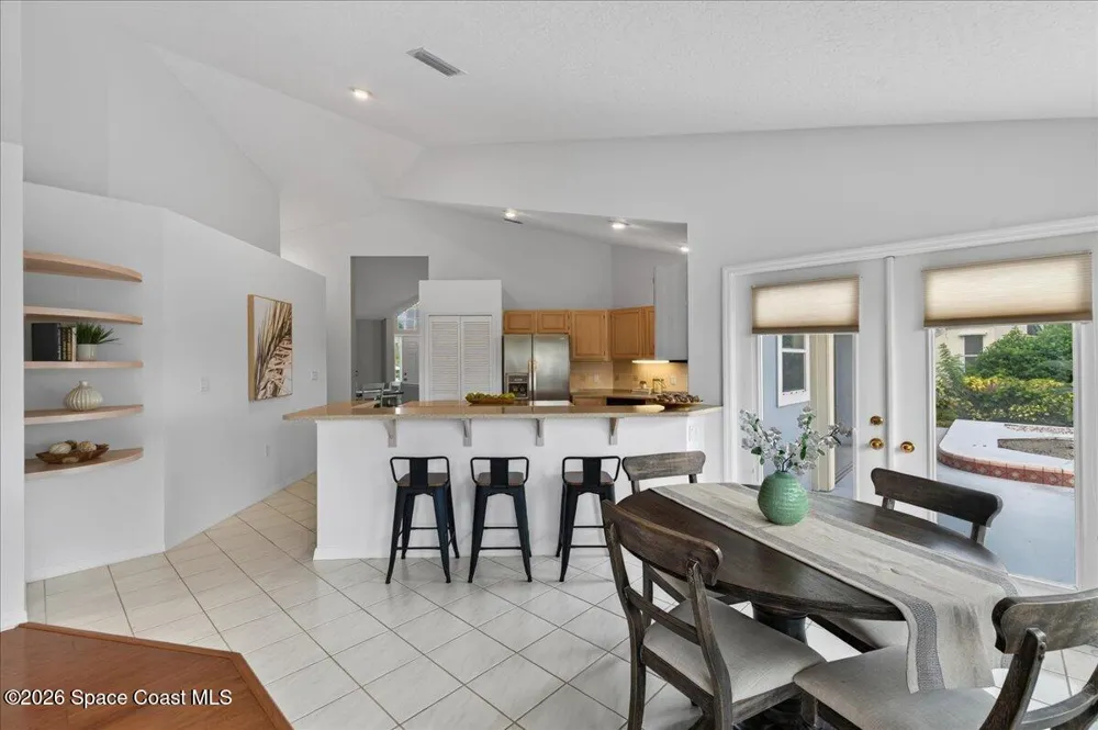 569 Spring Lake Drive Melbourne, FL 32940