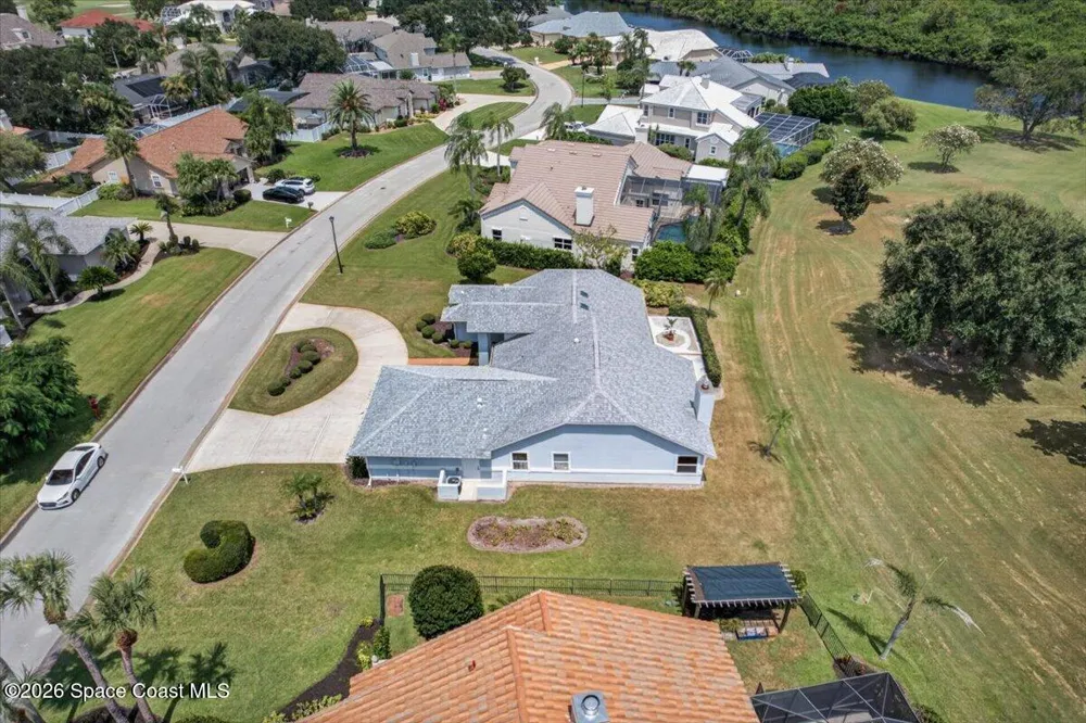 569 Spring Lake Drive Melbourne, FL 32940
